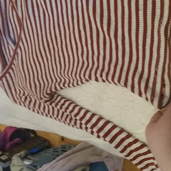 Top - Picture 3 of 4